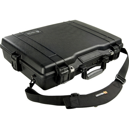 Pelican 1495CC1 Estuche Protector para Laptop 17 Pulgadas con Organizador y Correa Ajustable