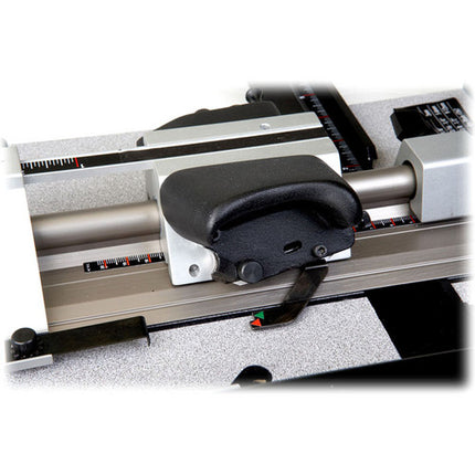 Logan Graphic Products 650-1 Framer's Edge Elite Cortadora 40" con capacidad 8 Ply y base MDF robusta