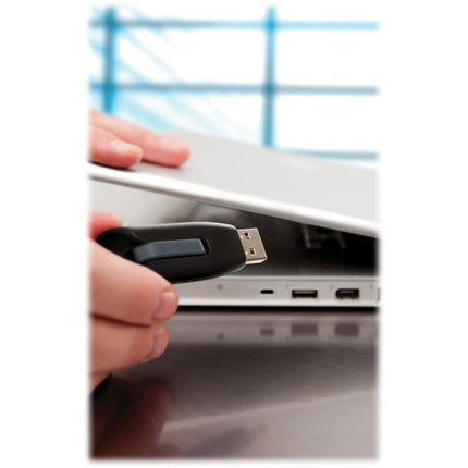 Verbatim 32GB Store n Go V3 Memoria USB 3.0 Retráctil Gris Negro