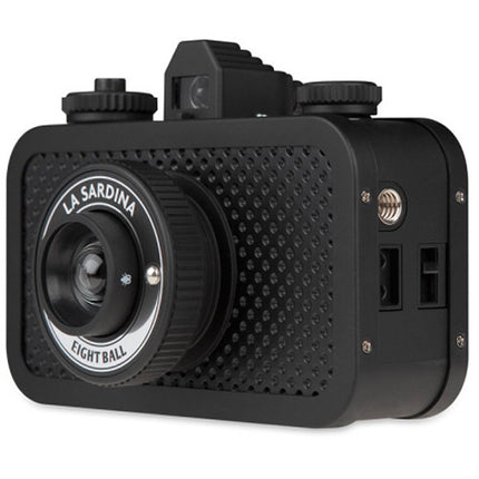 Lomography La Sardina 8Ball Cámara 35mm con lente 22mm f8 y enfoque doble