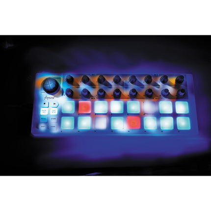 Arturia Beatstep USB controlador y secuenciador MIDI y CV 16 pads sensibles y 16 codificadores rotativos