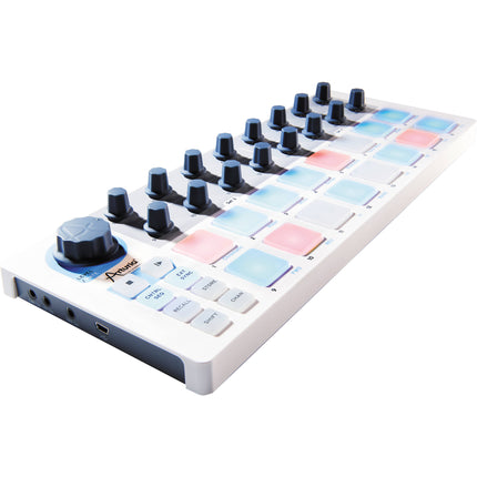Arturia Beatstep USB controlador y secuenciador MIDI y CV 16 pads sensibles y 16 codificadores rotativos
