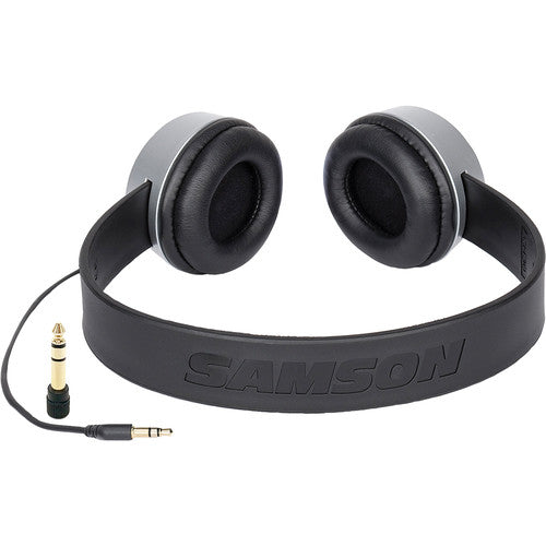 Auriculares de estudio Samson SR 450 con drivers de 40mm y diseño cerrado