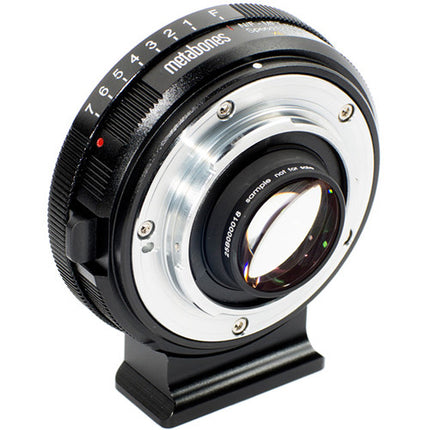 Metabones Speed Booster XL 0.64x Adaptador para Objetivos Nikon G a Micro Cuatro Tercios con Aumento de Apertura 1.3 Stop y Tripié Desmontable