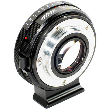 Metabones Speed Booster Ultra 0.71x Adaptador para Lentes Nikon G a Micro Cuatro Tercios con Pie de Trípode