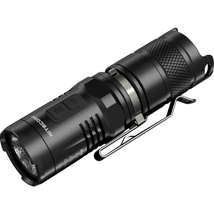 Nitecore MT10C Linterna LED 920 lúmenes resistente al agua con clip y funda