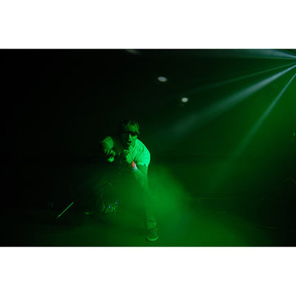 CHAUVET DJ Hurricane 1000 Máquina de Humo con Control Manual y Remoto Inalámbrico Tiempo de Calentamiento Rápido Tanque Iluminado LED