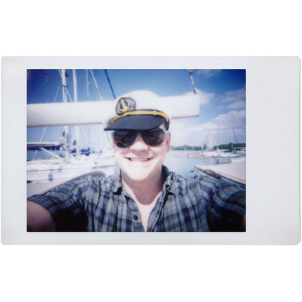 Lomography LomoInstant Cámara de película instantánea 27mm f8 con flash y espejo selfie