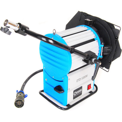 CAME-TV Kit Luz Fresnel HMI 1200W con Balasto Electrónico 6.9" 6000K Estuche Alumínio