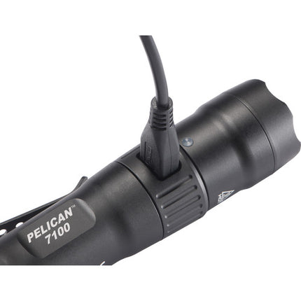 Pelican 7100 Linterna Táctica Recargable 695 Lúmenes 9 25 Horas USB