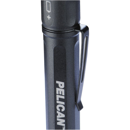 Pelican Grip Gaffer Kit con Linterna LED 1920 Pro Gaffer Tape 2" x 55 yd