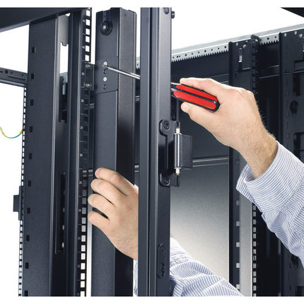APC AP7530 Unidad de Distribución de Energía para Rack 24 Salidas 0 RU con Kit Montaje Sin Herramientas