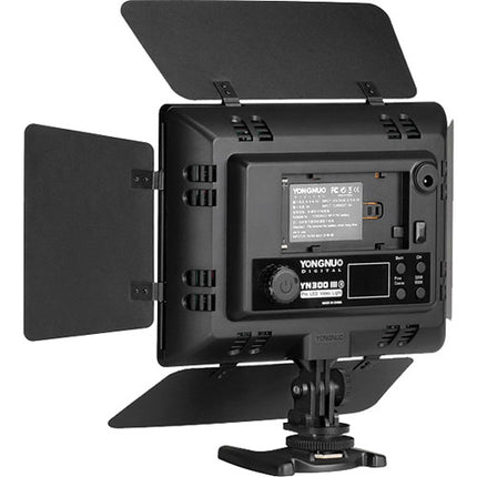 Yongnuo 300-IIIW Luz LED para Video 5500K 18W con Control IR y Filtros
