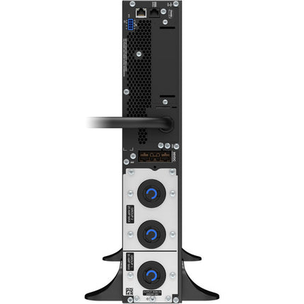APC Smart-UPS SRT 3000VA 208V Sistema de Alimentación Ininterrumpida con CD software y cable USB