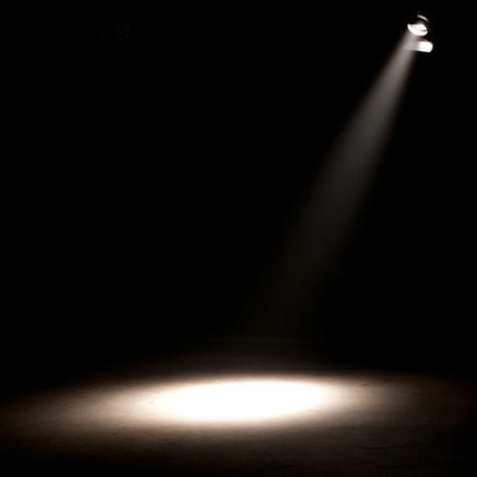 American DJ Encore FR150Z Fresnel LED 130W 8 Pulgadas 3000K con Barndoor
