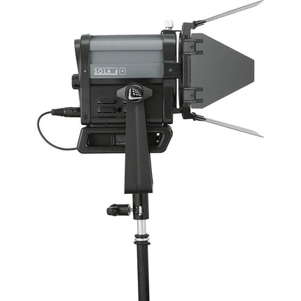Litepanels Sola 4+ Luz LED Fresnel 4 Pulg 15-71° Control Luz Diurna