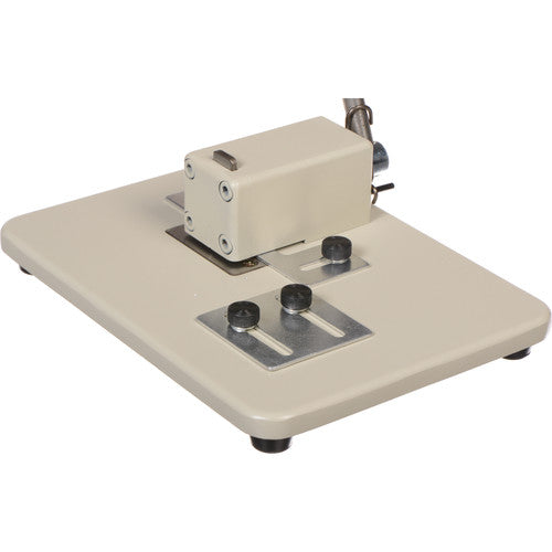 BRADY PEOPLE ID Perforadora Manual de Mesa para Tarjetas con Guías Ajustables Slots 9/16 x 1/8 pulgadas