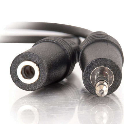 C2G Cable de Extensión 3.5mm TRS Macho a Hembra Negro 1.5 pies
