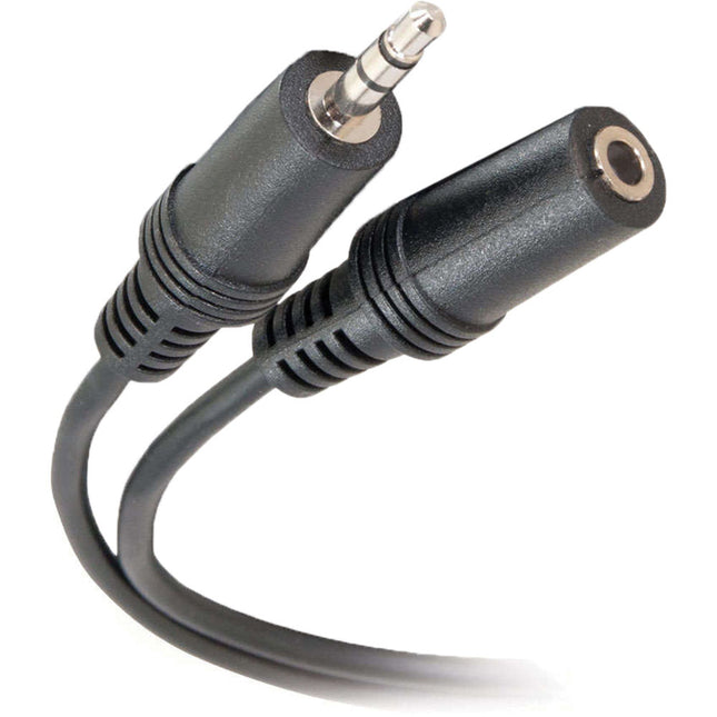 C2G Cable de Extensión 3.5mm TRS Macho a Hembra Negro 1.5 pies