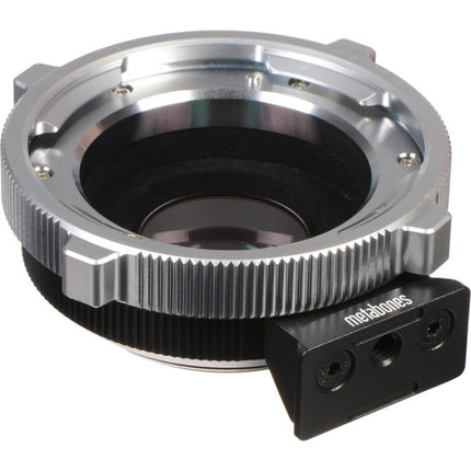 Metabones Speed Booster Ultra 0.71x Adaptador para Lentes PL a Micro Cuatro Tercios con Aumento 1 Stop y Pie de Trípode