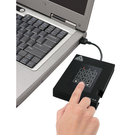 Apricorn 8TB Aegis Fortress SSD portátil USB 3.2 Gen 1 cifrado FIPS 140-2 nivel 2