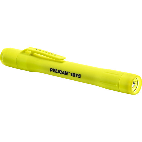Pelican 1975 Linterna de Seguridad 117 Lúmenes Certificada 2AAA