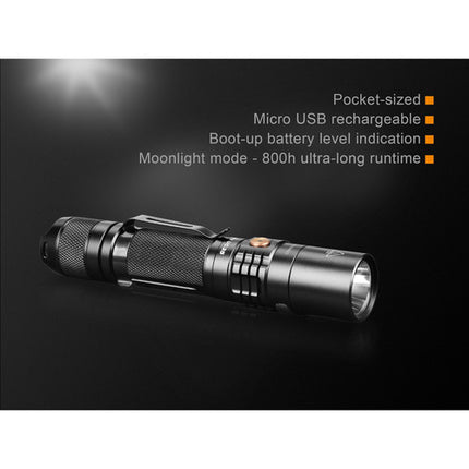 Fenix UC35 v.2 Linterna LED Recargable 1000 Lumens 3500mAh Kit Completo