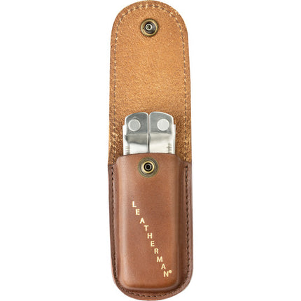 Funda de Cuero Leatherman Heritage Pequeña Marrón con Cierre de Latón y Presilla para Cinturón