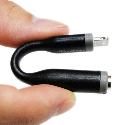 Tera Grand Adaptador de Audio Lightning a Jack 3.5mm con Control de Música Negro