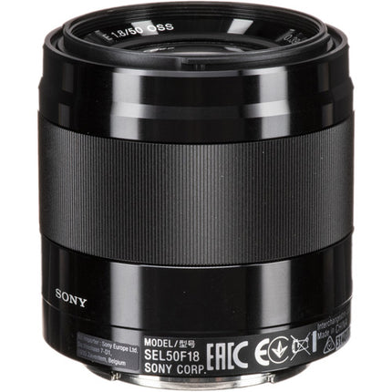 Sony E 50mm f/1.8 OSS Objetivo Estabilizado con Filtro UV 49mm Kit de Limpieza
