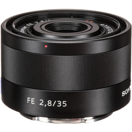 Sony Sonnar T* FE 35mm f/2.8 ZA lente E-mount full frame f/2.8 f/22 con foco interno y distancia mínima 35cm