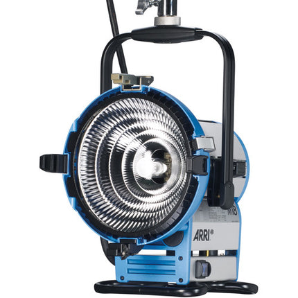 ARRI M18 HMI Iluminador 1800W 110-220V con Garantía 1 Año