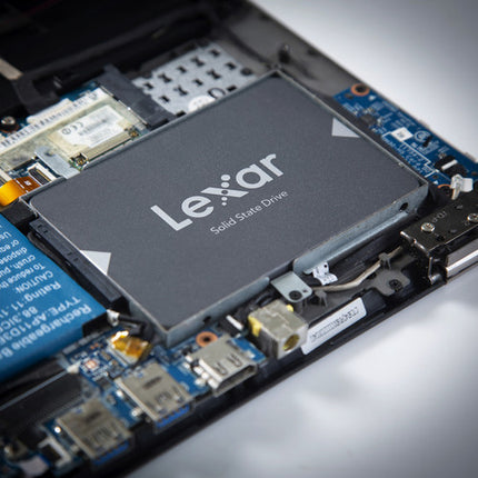 Lexar NS100 SSD interno 512GB SATA III 2.5 550MB/s resistente golpes