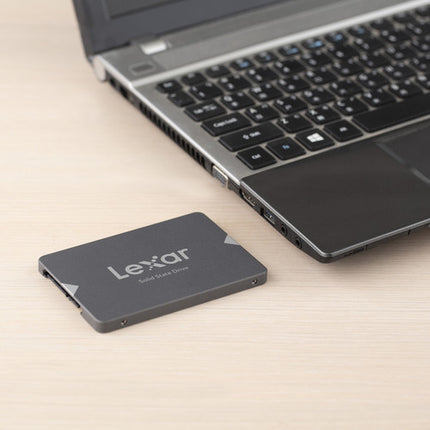 Lexar NS100 SSD interno 512GB SATA III 2.5 550MB/s resistente golpes
