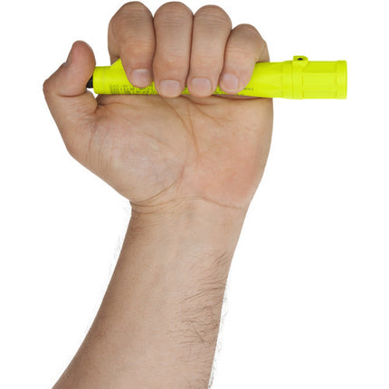 Nightstick XPP-5410G Linterna LED Verde Intrínsecamente Segura 30 Lúmenes 2 Pilas AAA
