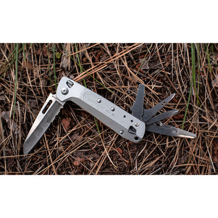Leatherman FREE K4X Navaja Multiusos con 9 Herramientas Cuchilla 3.3" Serrada