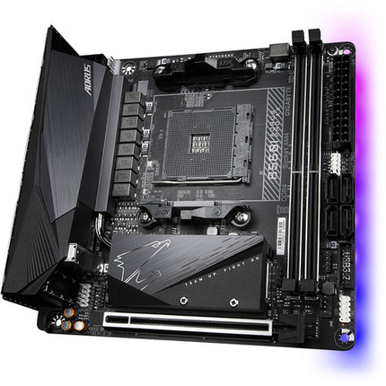 Gigabyte B550I AORUS PRO AX Placa base Mini-ITX AM4 DDR4-5300 Wi-Fi 6