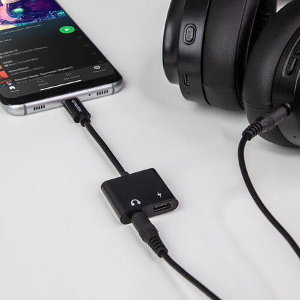 Naztech Adaptador USB Tipo C Audio y Carga con Cable de 5 pulgadas