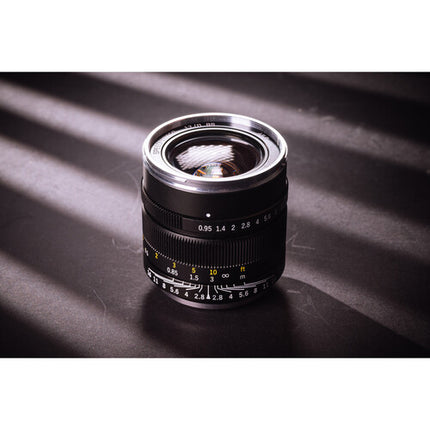 Mitakon Zhongyi Speedmaster 17mm f/0.95 Lente para Micro Cuatro Tercios 34mm Apertura f/0.95-16