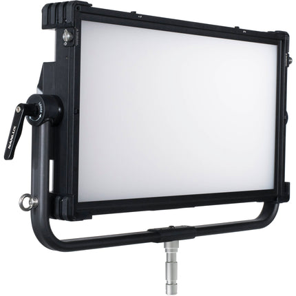 Nanlux Dyno 650C Panel LED RGBW 2700-20000K 98 CRI 34x25x7 pulgadas