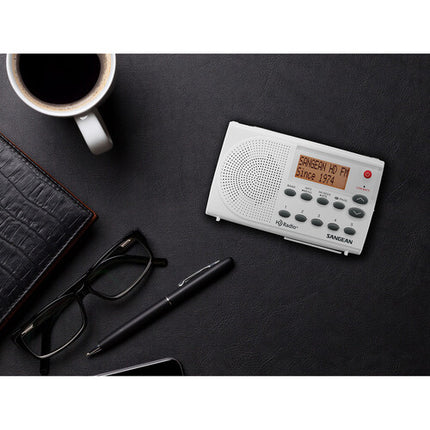 Sangean SG-108 Radio portátil HD AM FM con pantalla digital y 40 memorias