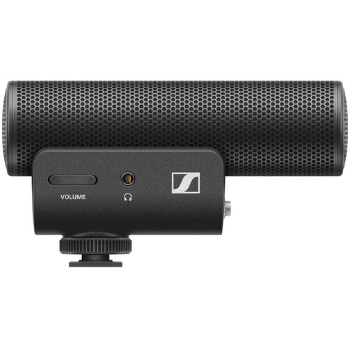 Sennheiser MKE 400 Micrófono Shotgun para Cámara con 100 horas batería AAA y protección viento