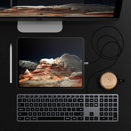 Satechi Slim W3 Teclado Alámbrico Retroiluminado Gris Espacial USB-C Teclas Numéricas