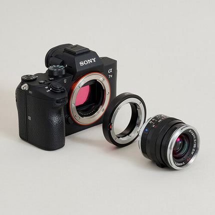 Urth Adaptador Manual de Montura para Leica M a Sony E con Extensión Helicoidal