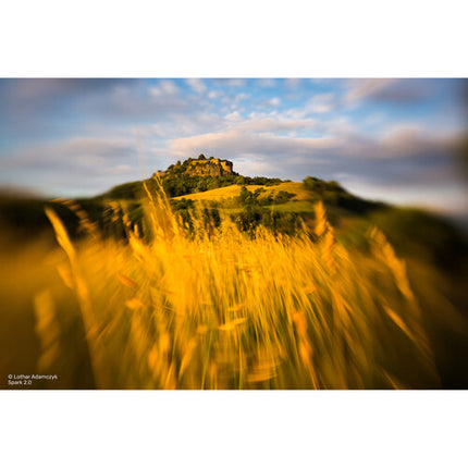 Lensbaby Spark 2.0 con óptica Sweet 50 para Canon RF lente con apertura f/2.5 a f/22 y enfoque mínimo 1.1 ft