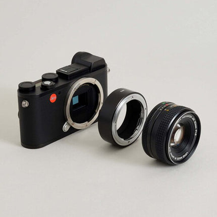 Urth Adaptador Manual de Montura para Lente Konica AR a Leica L con Acabado Negro Mate