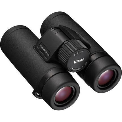 Nikon 8x30 Monarch M7 Binoculares con recubrimiento anti-reflejo y estuche incluido