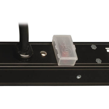 Tripp Lite PDUMV20 PDU Vertical 0RU 28 Salidas NEMA 5-20R 15 pies Cable