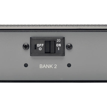Tripp Lite 5800W PDU monofásico 48 salidas 200-240V con medidor local