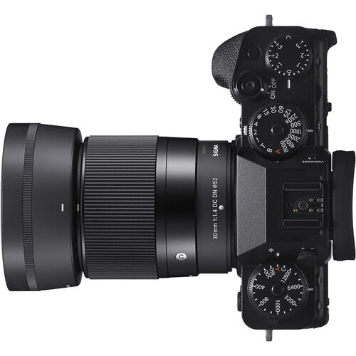 Sigma 30mm f1.4 DC DN Objetivo APS-C Diafragma f1.4 a f16 52mm Kit Completo